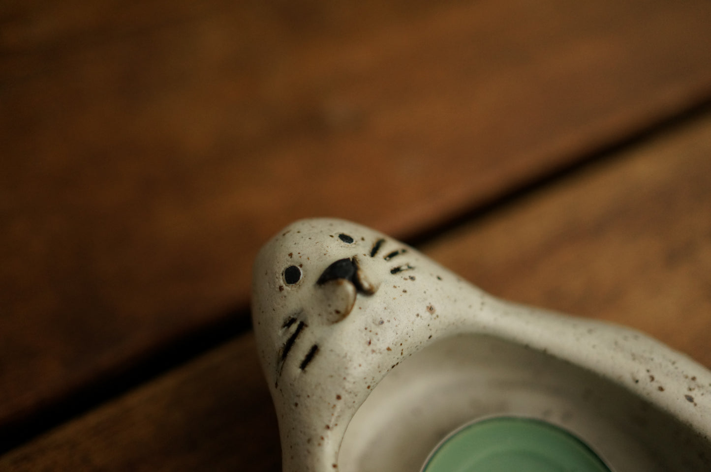 Seal Holder