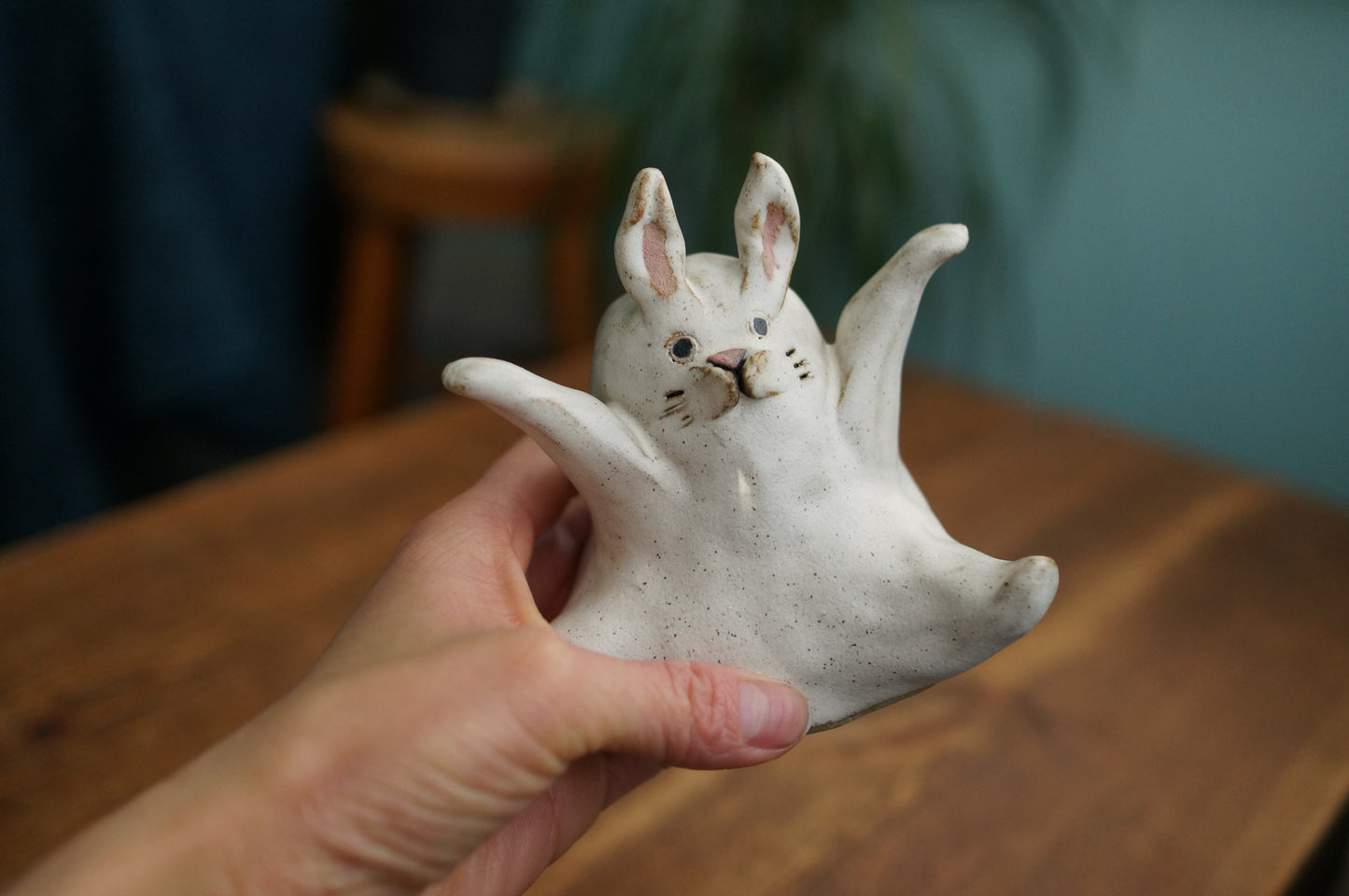 Rabbit Accessories Holder