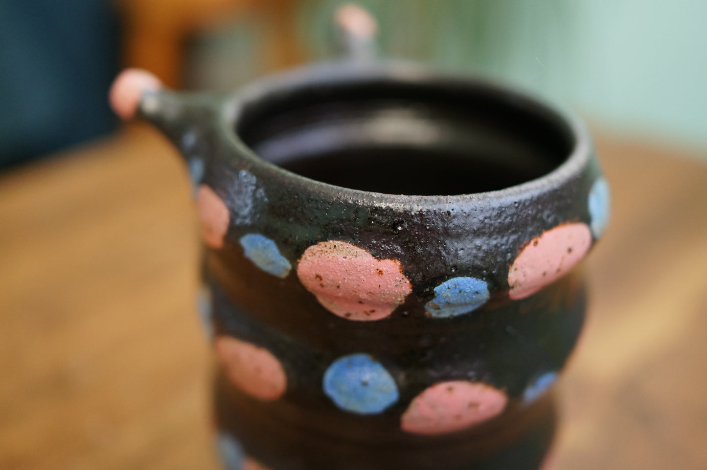 Black Caterpillar Vase