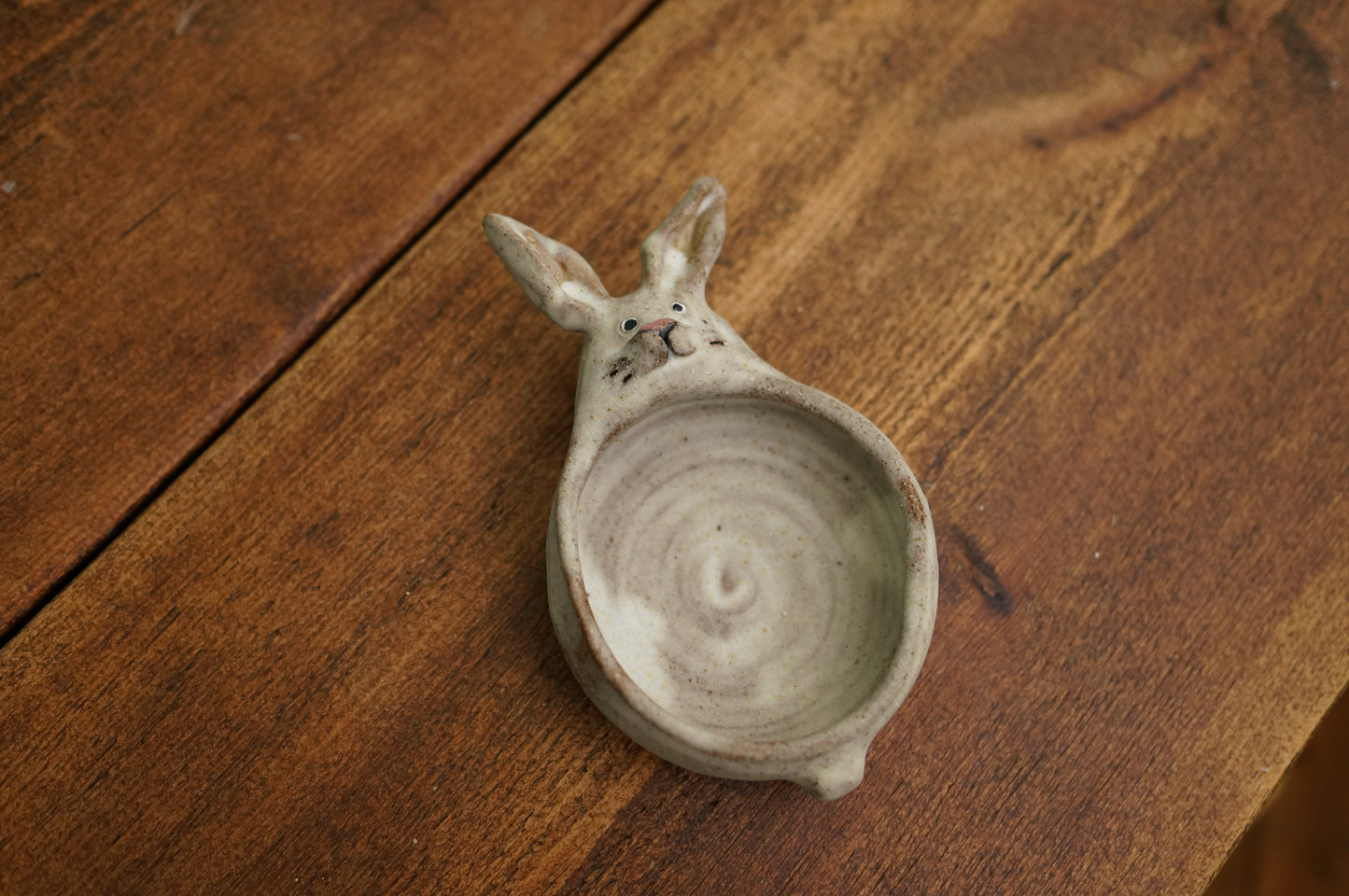 Rabbit Holder