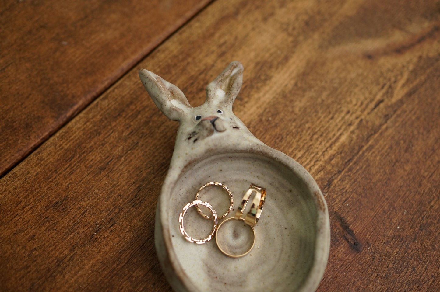 Rabbit Holder