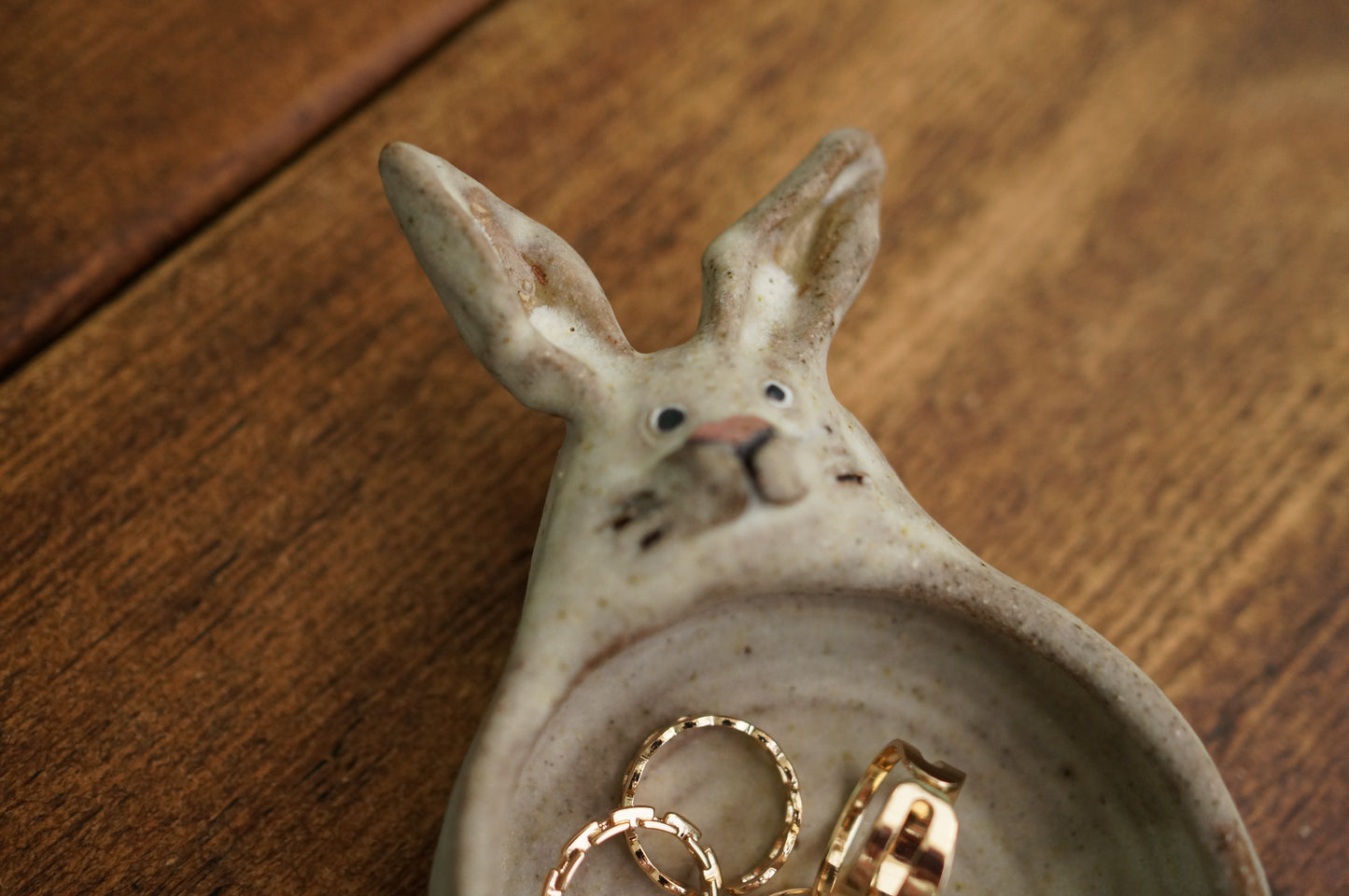 Rabbit Holder