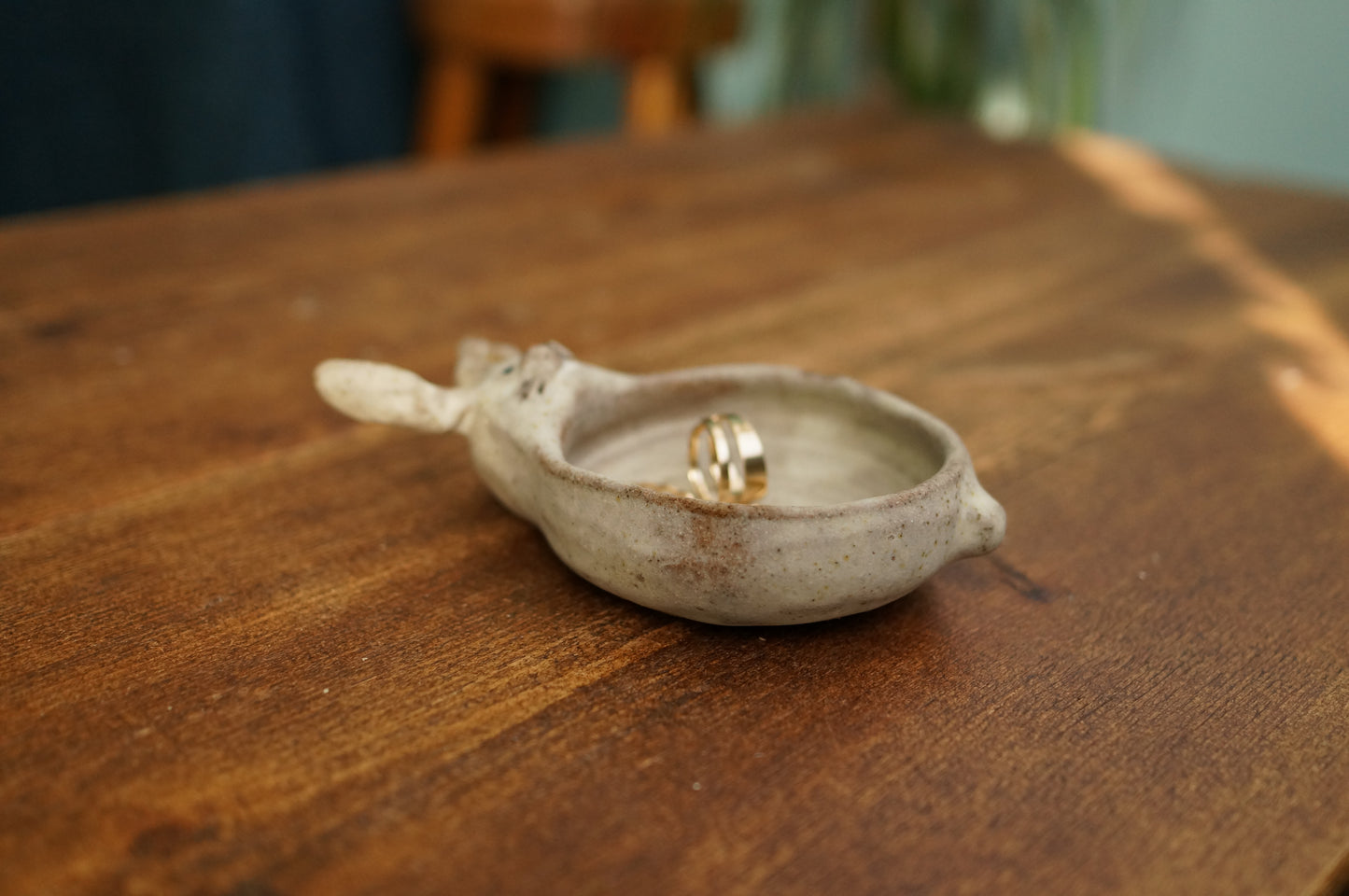Rabbit Holder