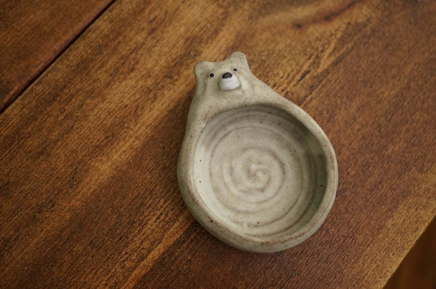 White Bear Holder