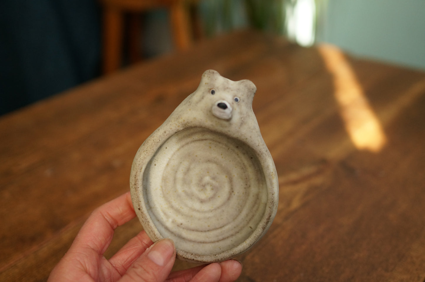 White Bear Holder