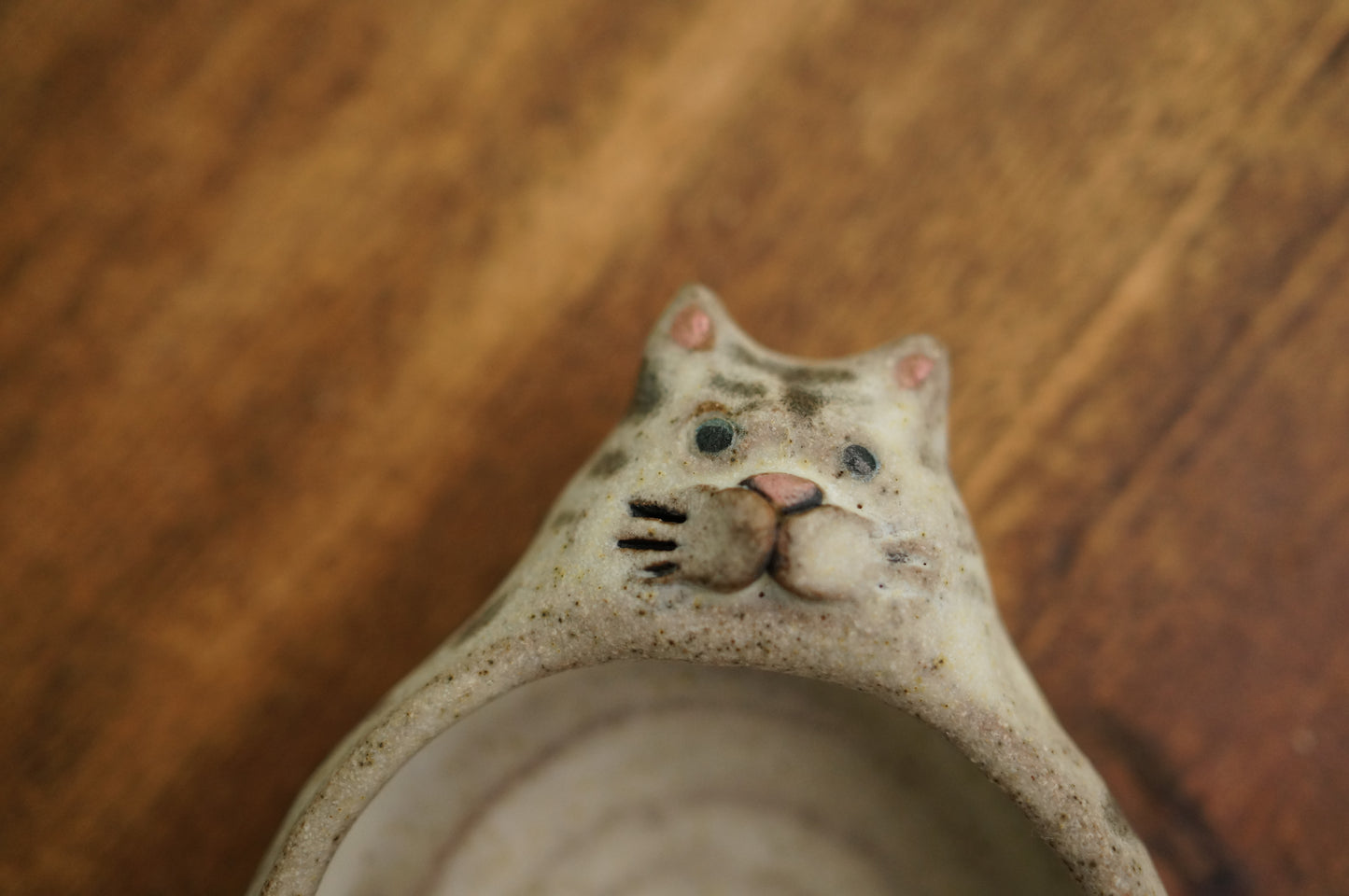 White Tiger Holder