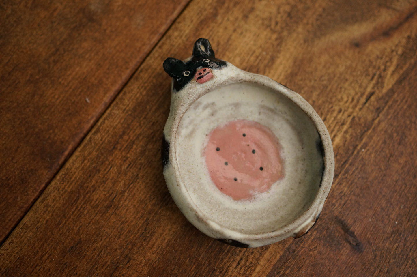 Cow Holder