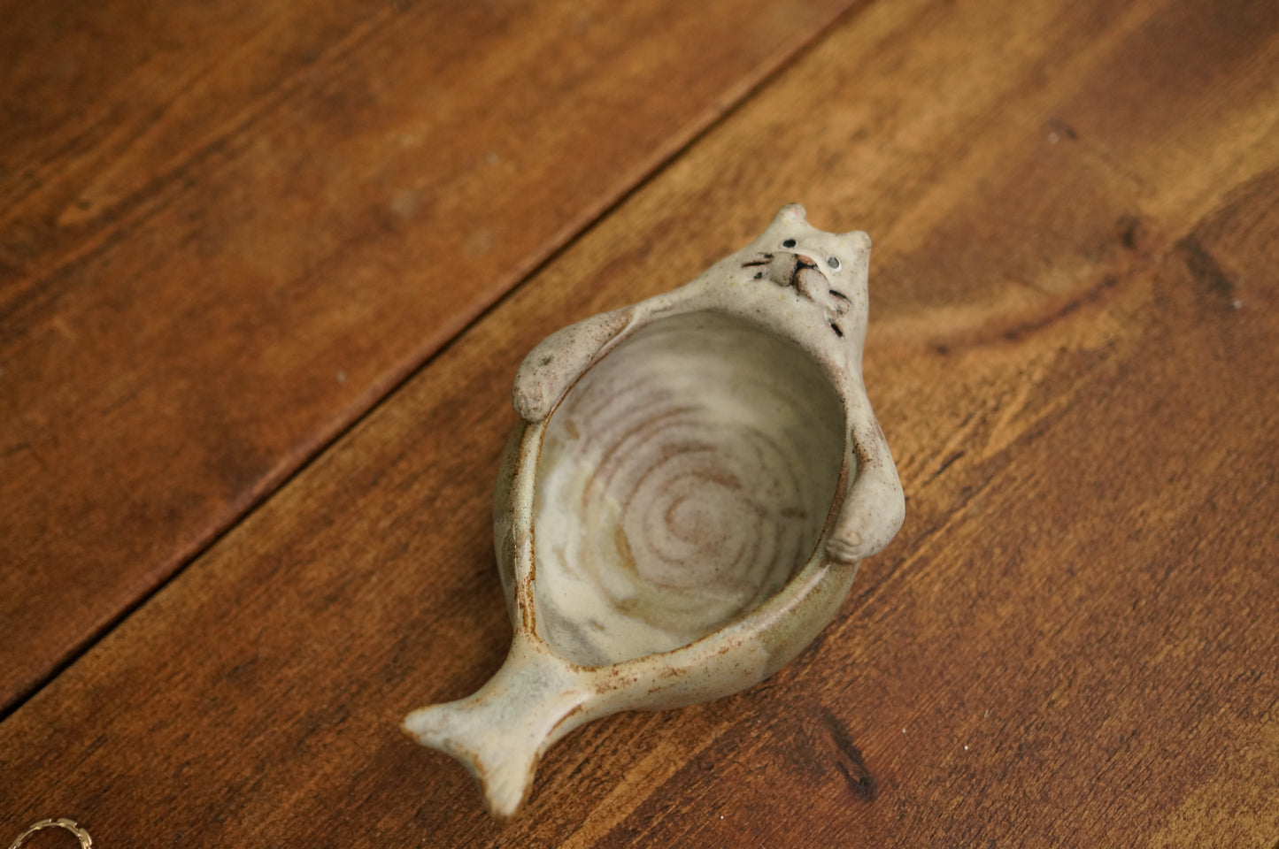 White Cat Mermaid Holder