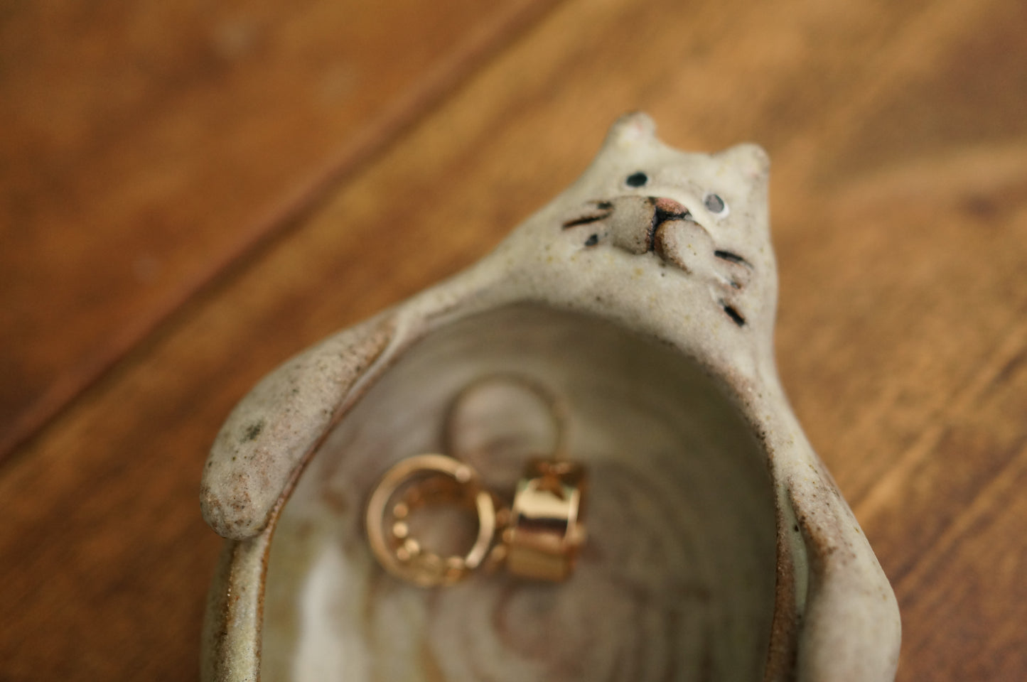 White Cat Mermaid Holder