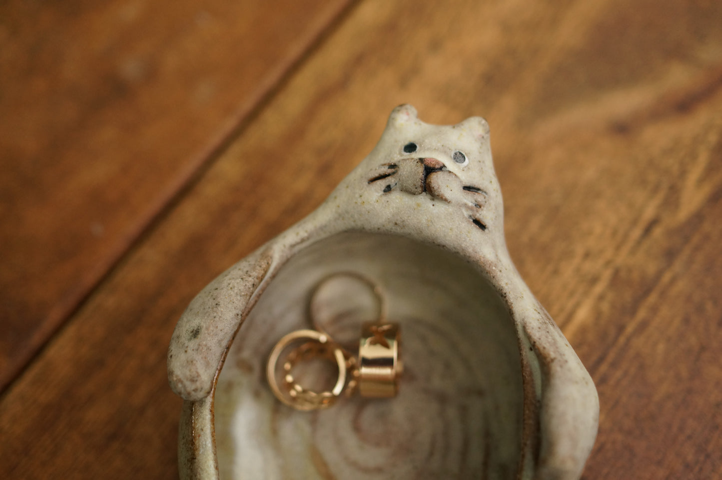 White Cat Mermaid Holder