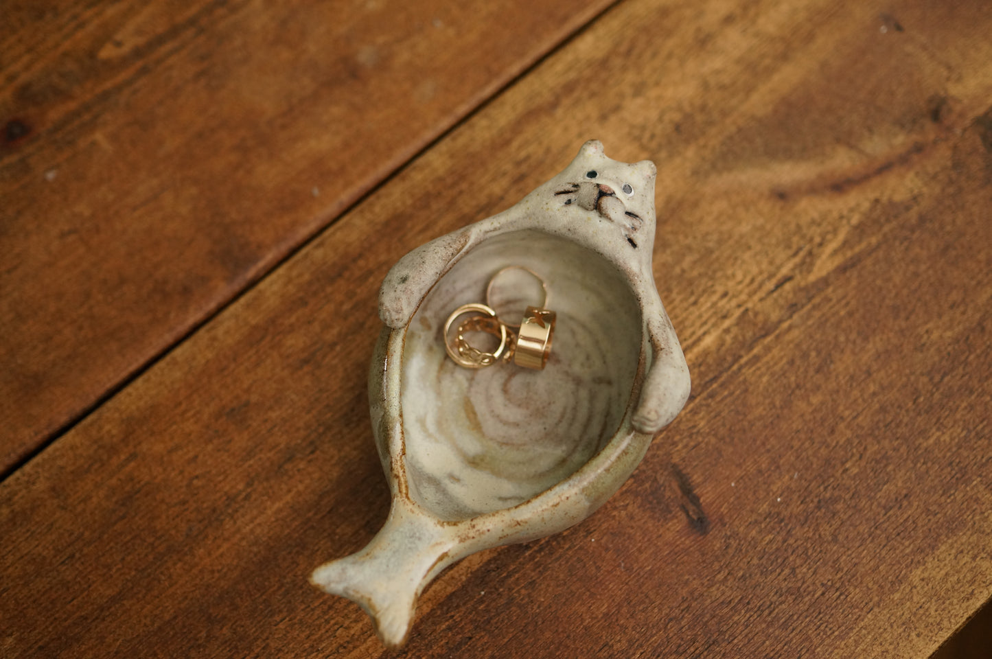White Cat Mermaid Holder