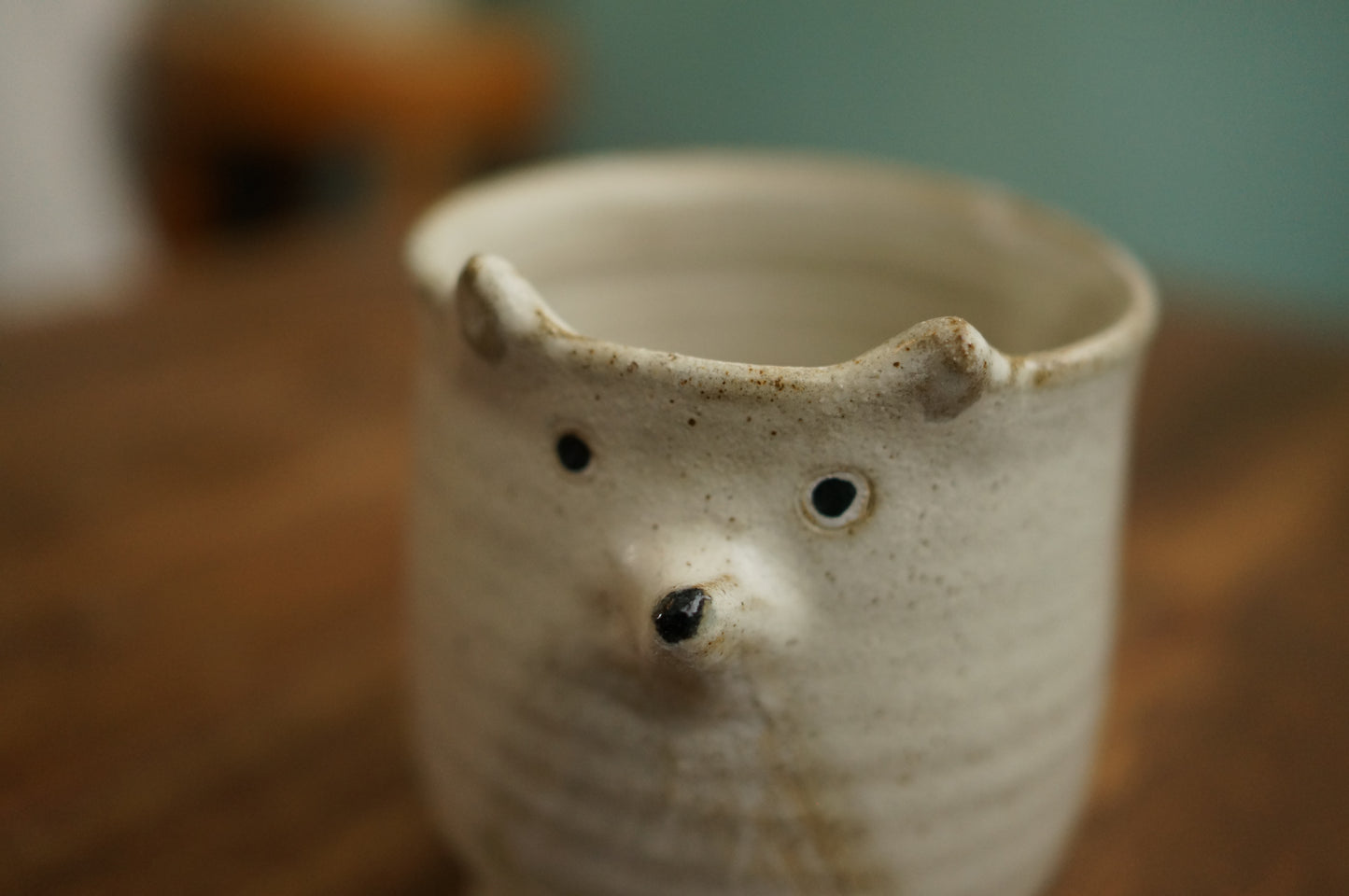 Four Legs White Fox Cup