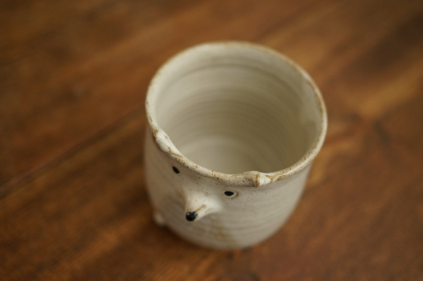 Four Legs White Fox Cup