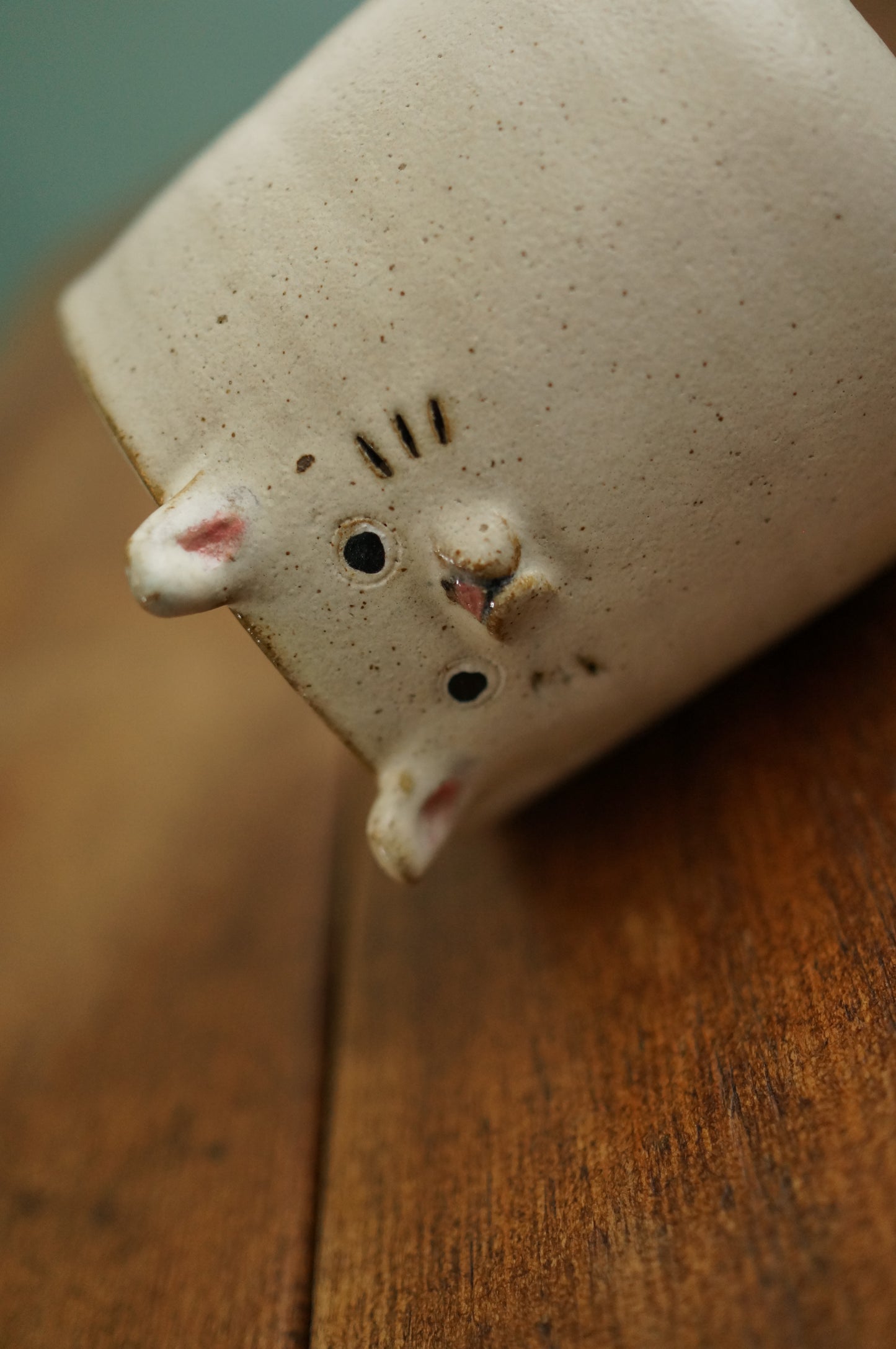 Four Legs Rabbit Cup
