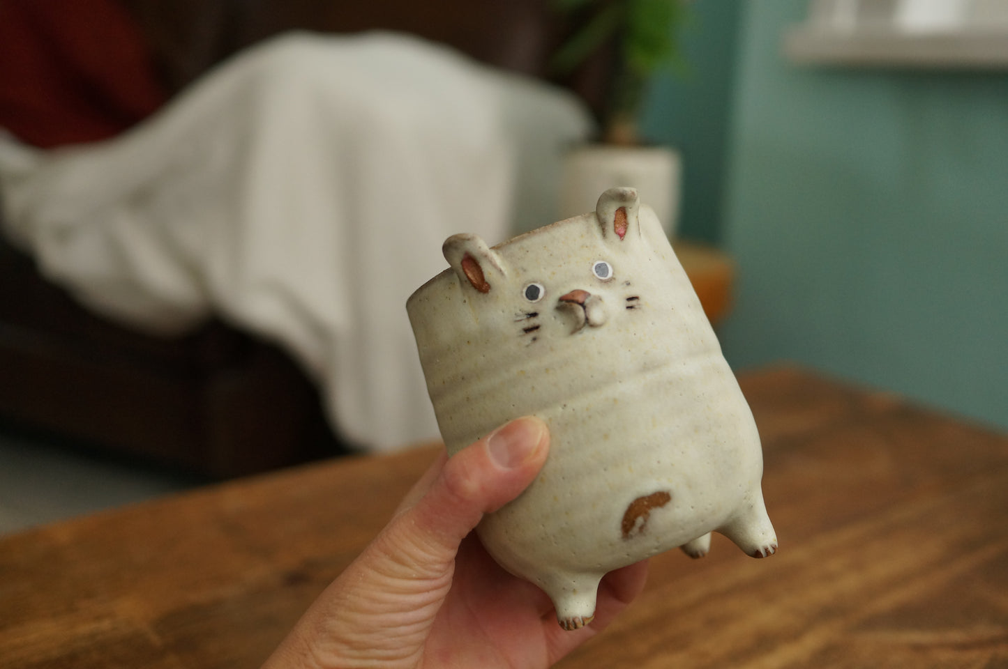 Four Legs Rabbit Cup