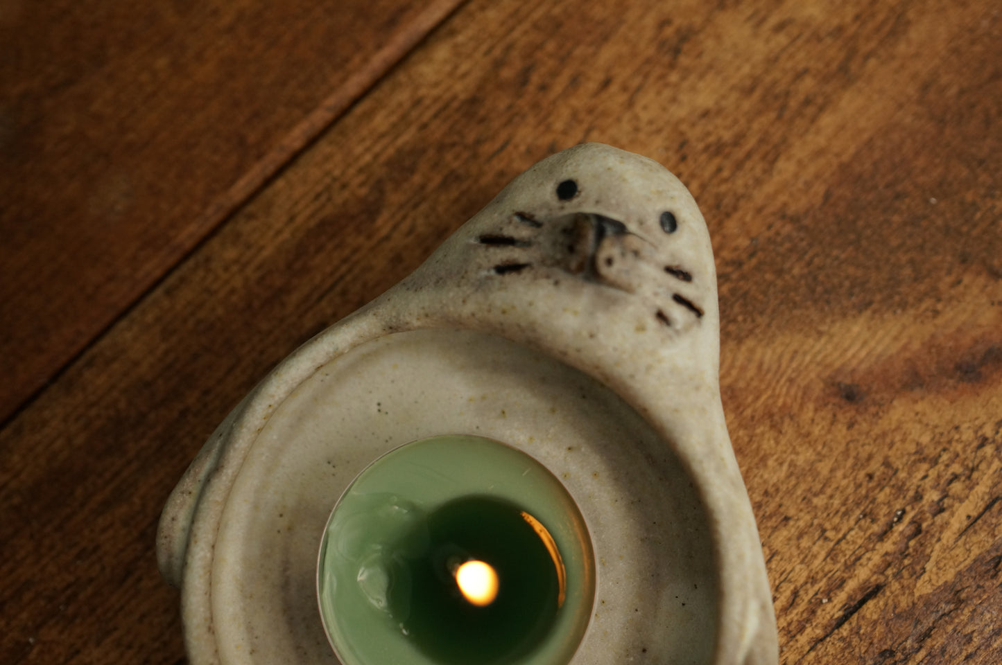 Seal Holder