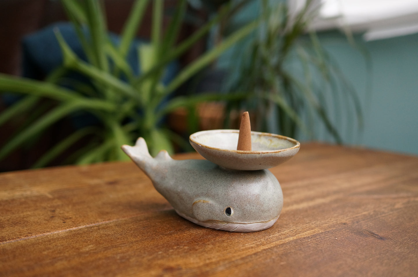 Whale Holder