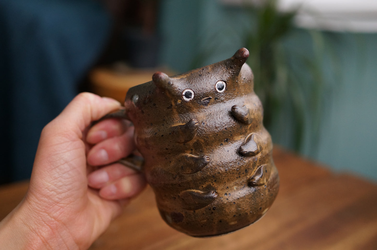 Matte Brown Caterpillar Mug