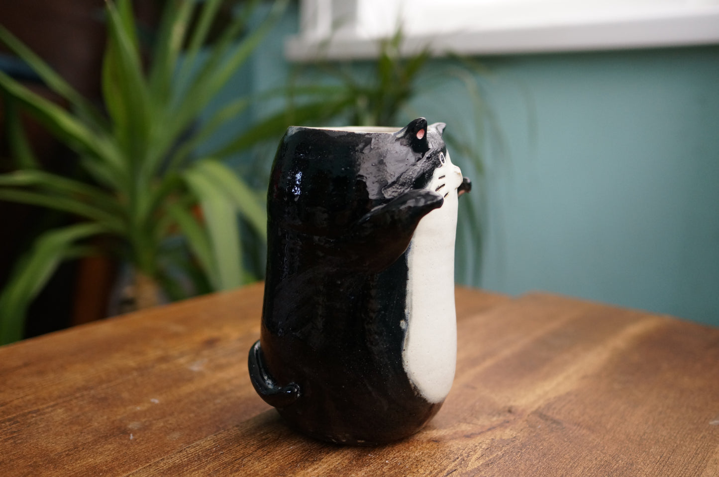 Black Cat Vase