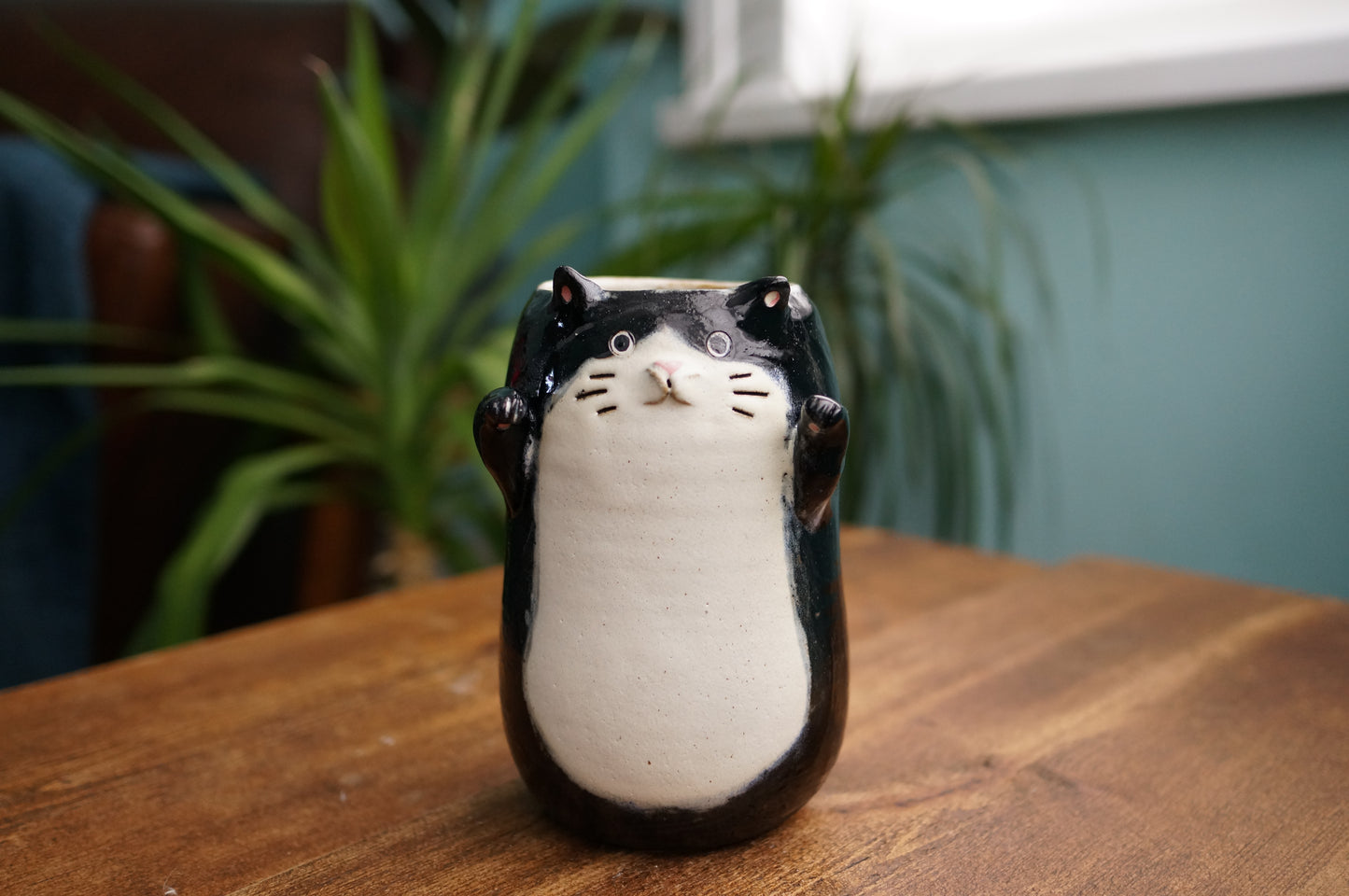 Black Cat Vase