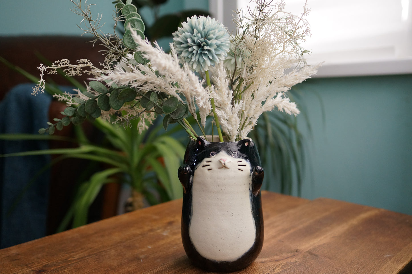Black Cat Vase