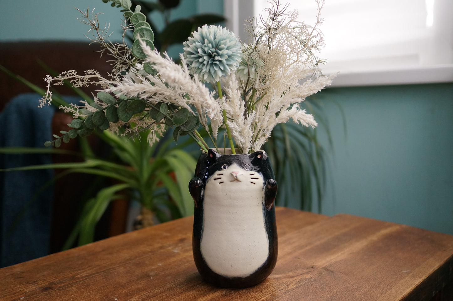 Black Cat Vase