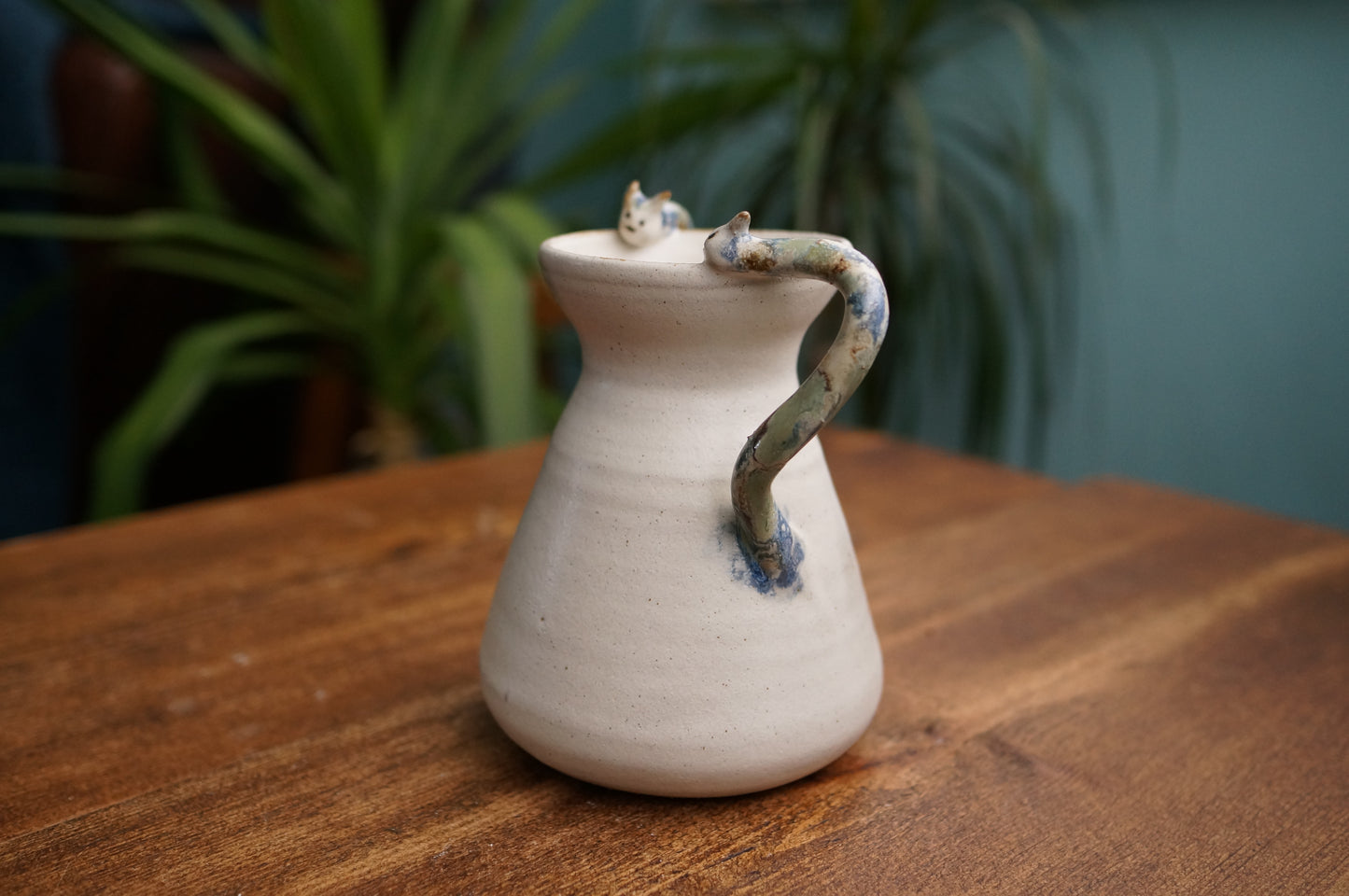 Two Worm Vase