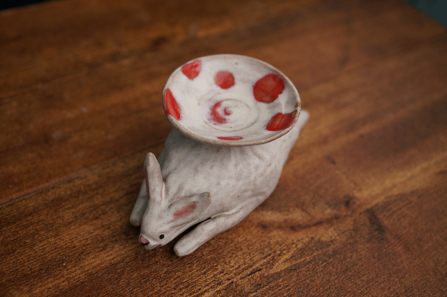 Rabbit Holder