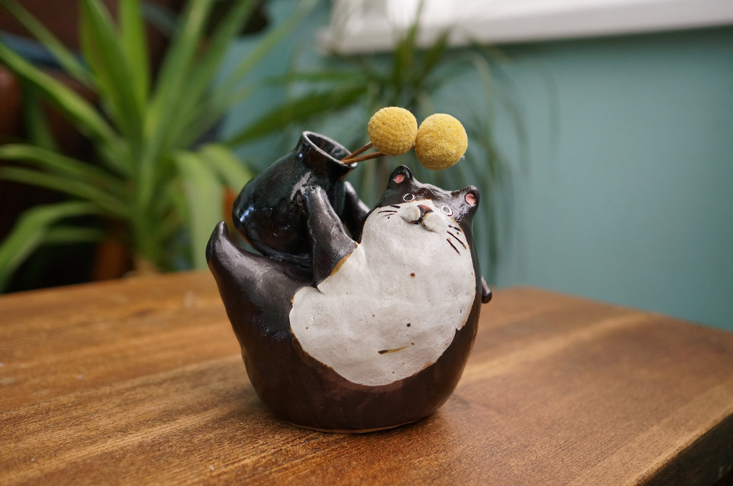 Black Cat Vase