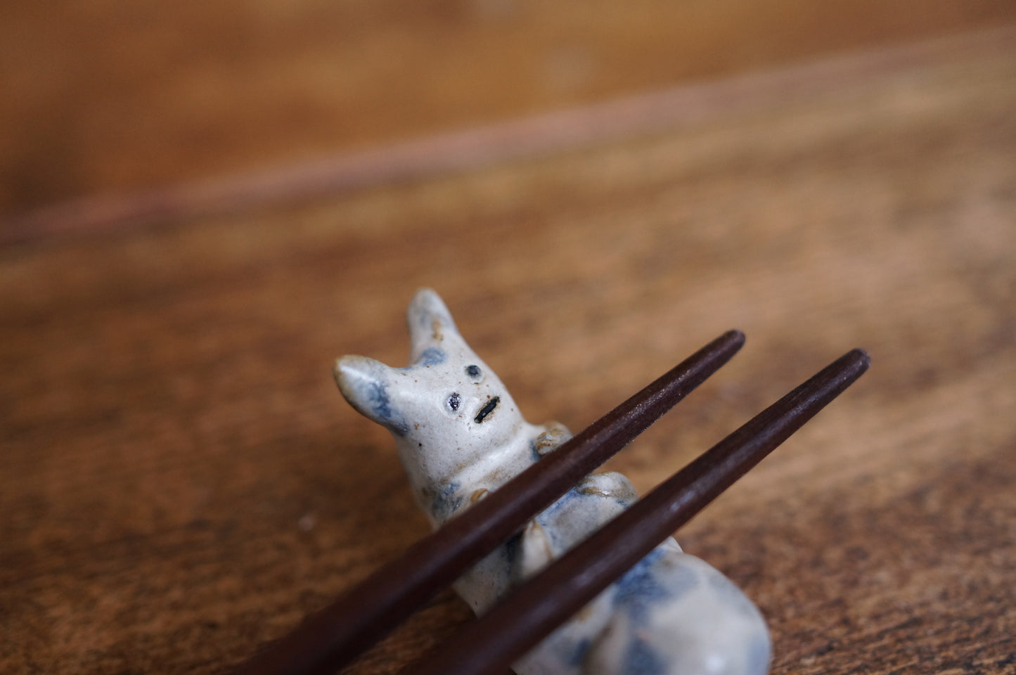 Caterpillar Chopstick/Brush Rest