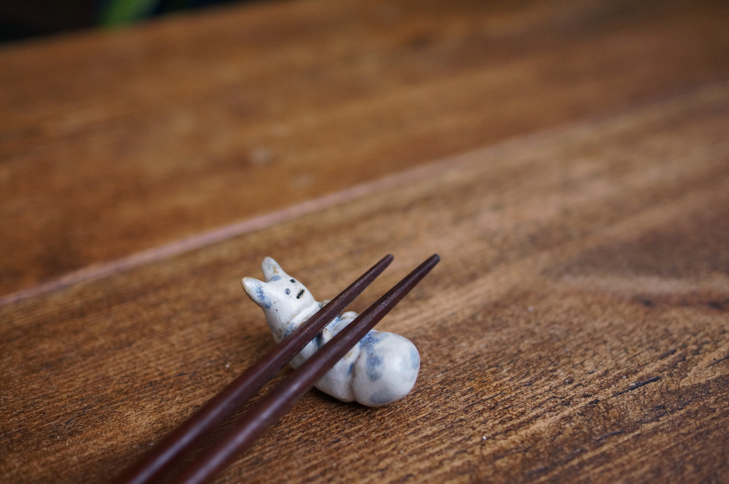 Caterpillar Chopstick/Brush Rest