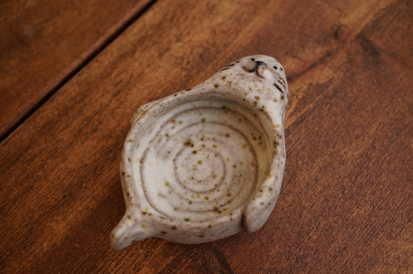 Seal Holder