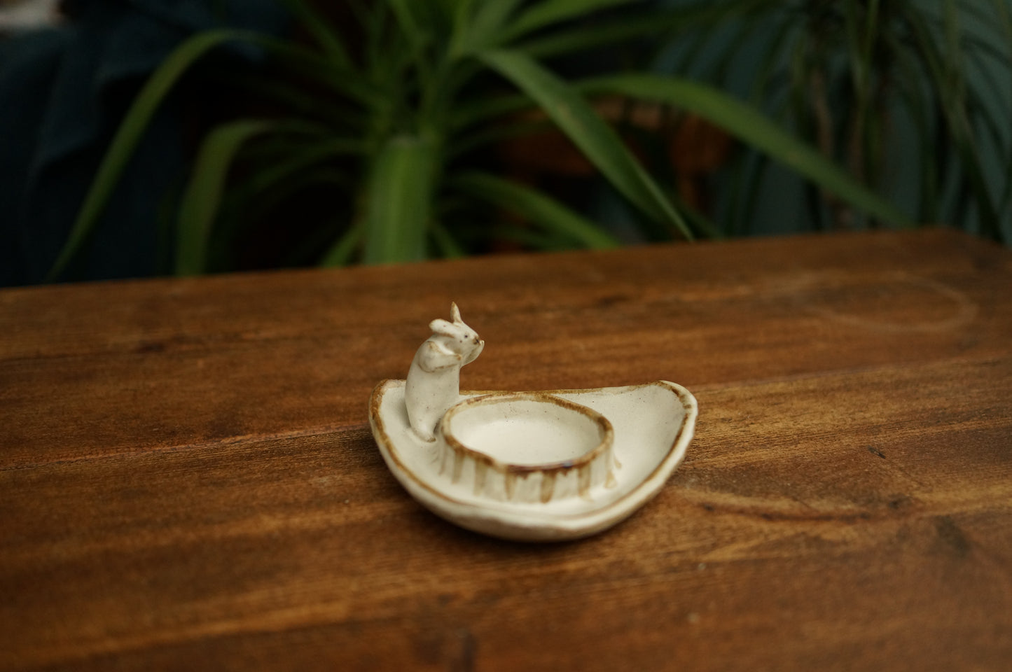 Rabbit Tea light holder