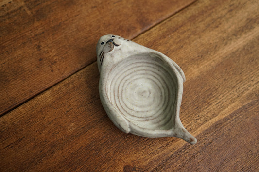 Seal Holder