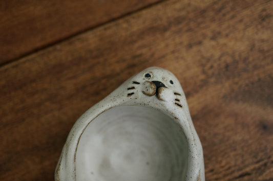 Seal Holder