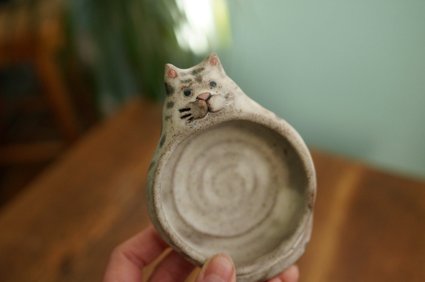 White Tiger Holder