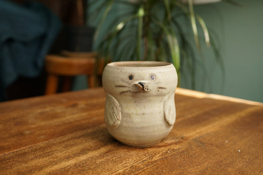 Seal Cup