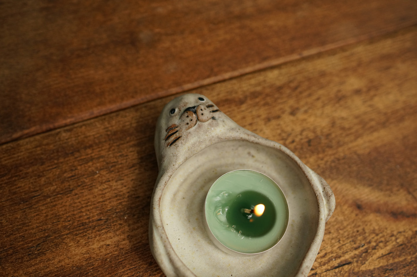 Seal Holder