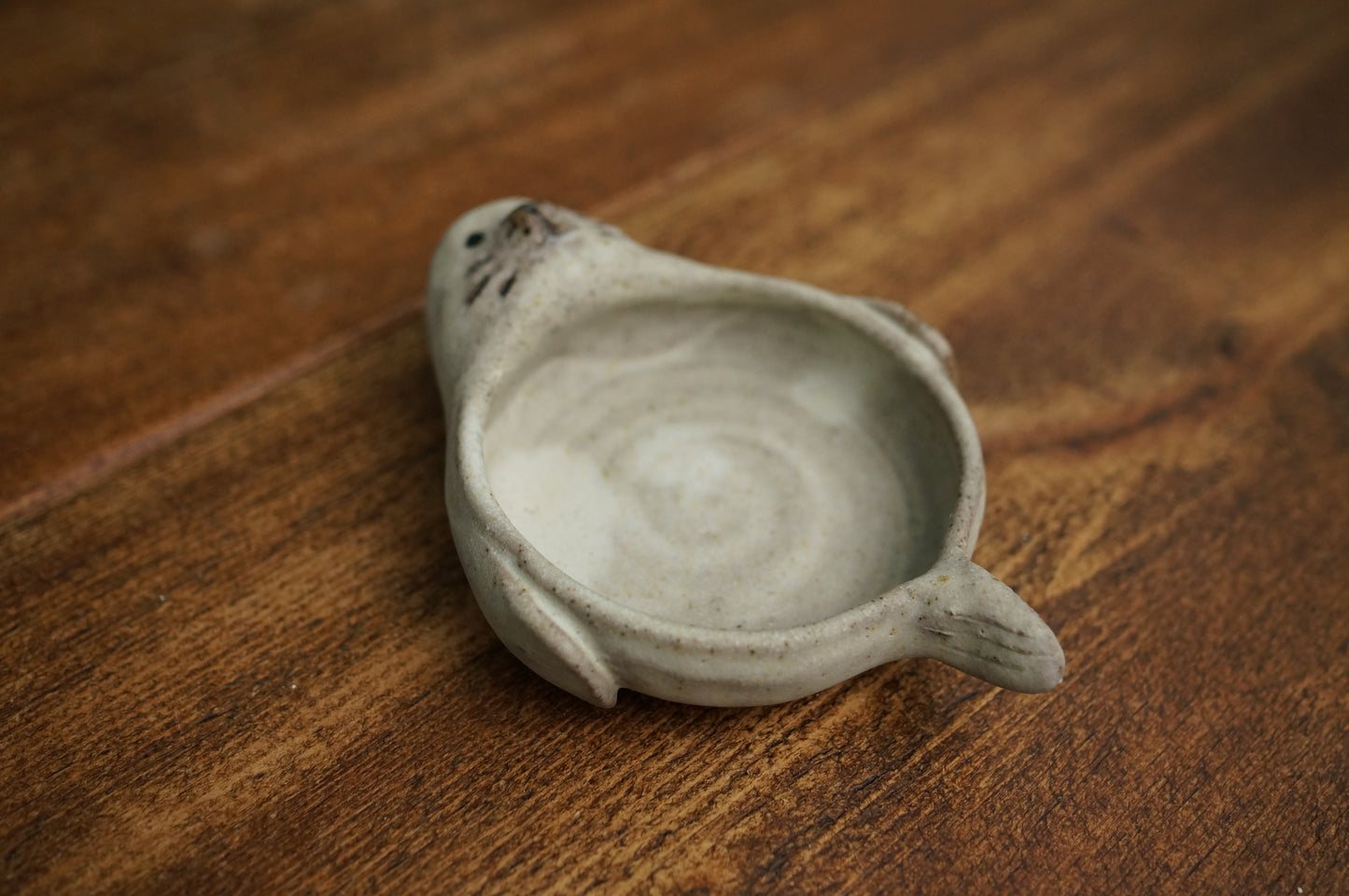 Seal Holder