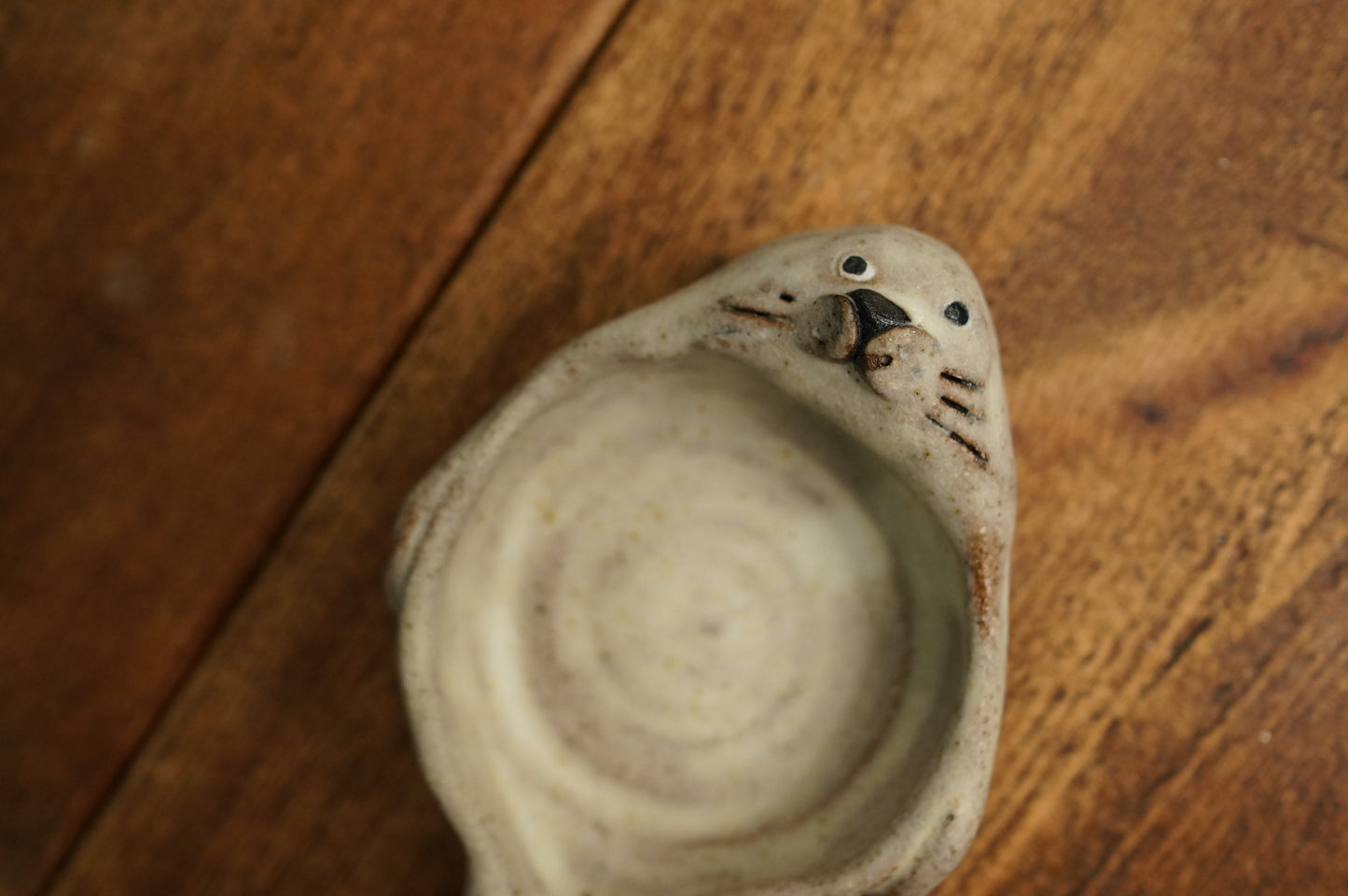 Seal Holder