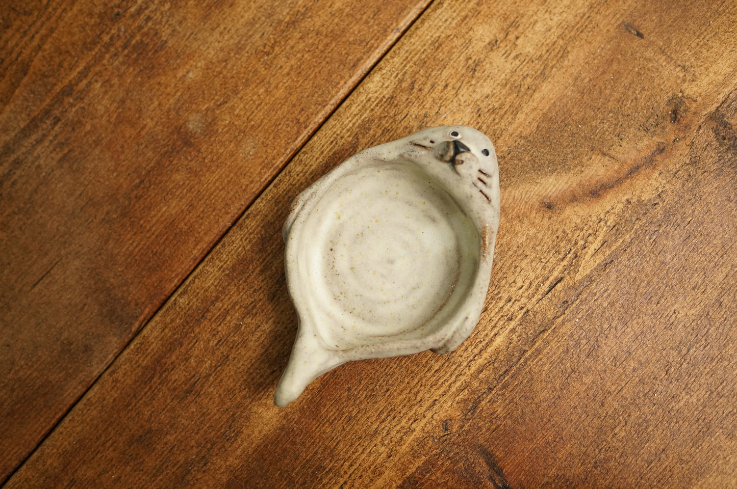 Seal Holder
