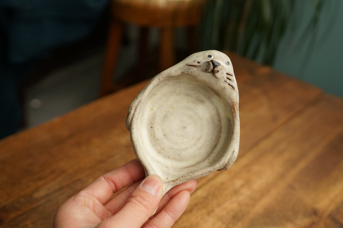 Seal Holder