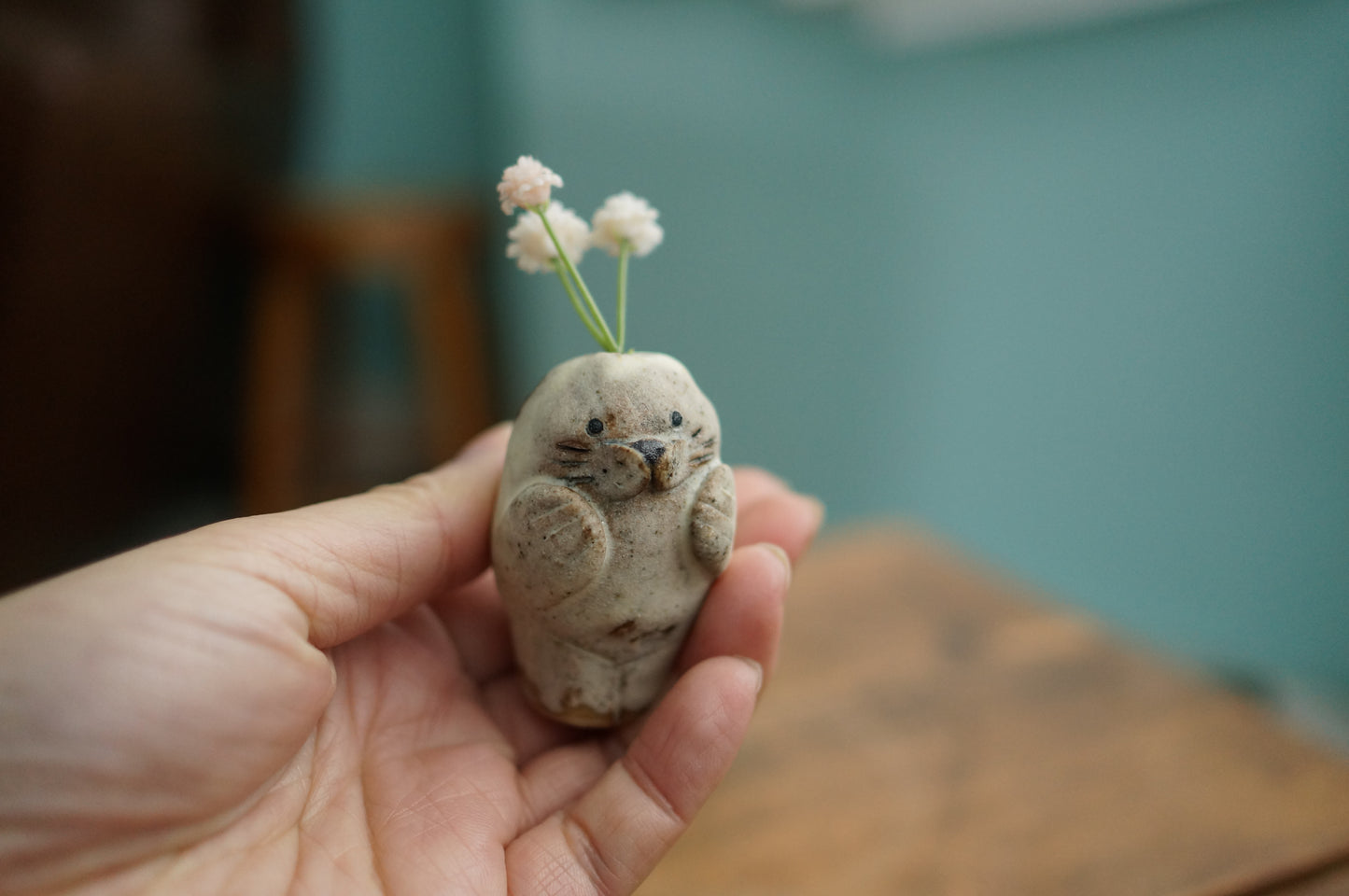 Seal Mini Vase
