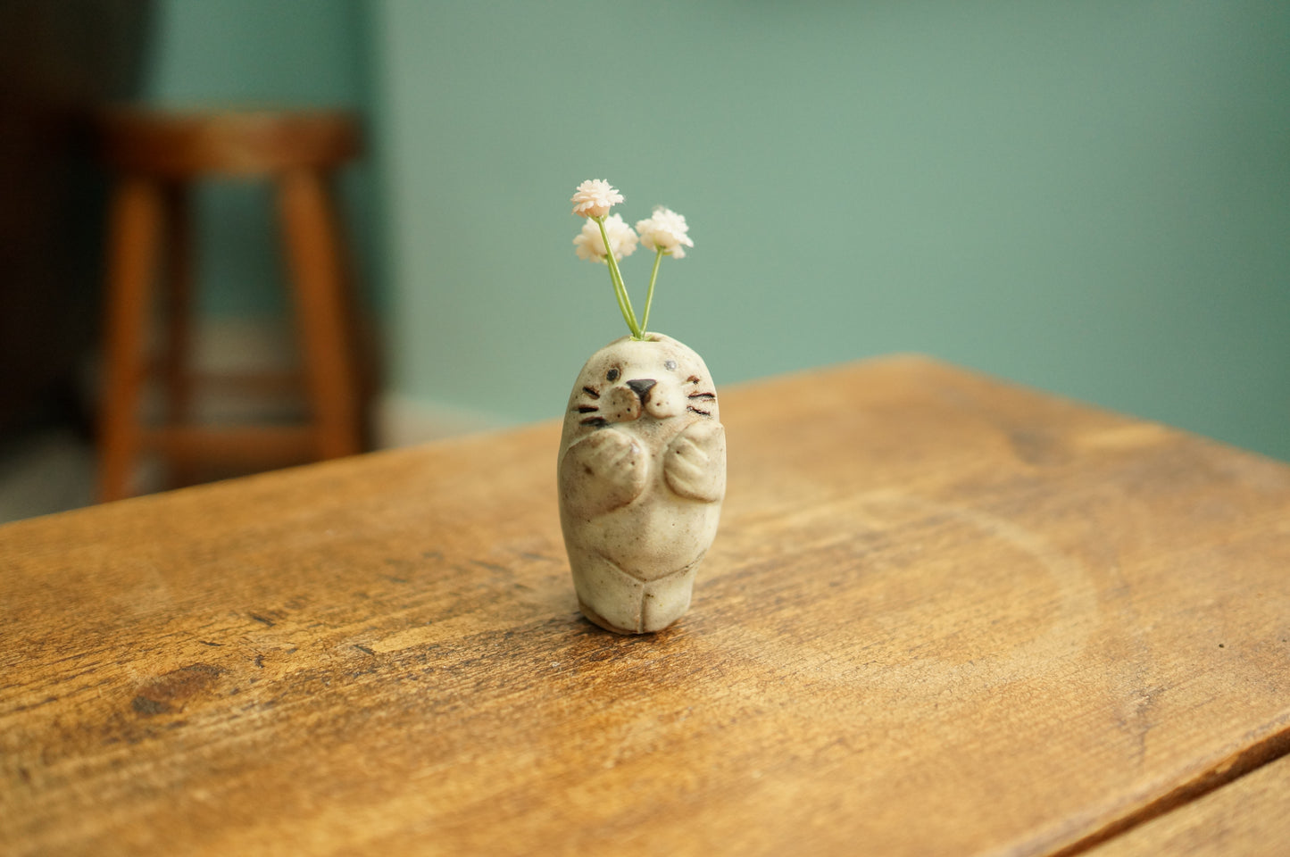 Seal Mini Vase