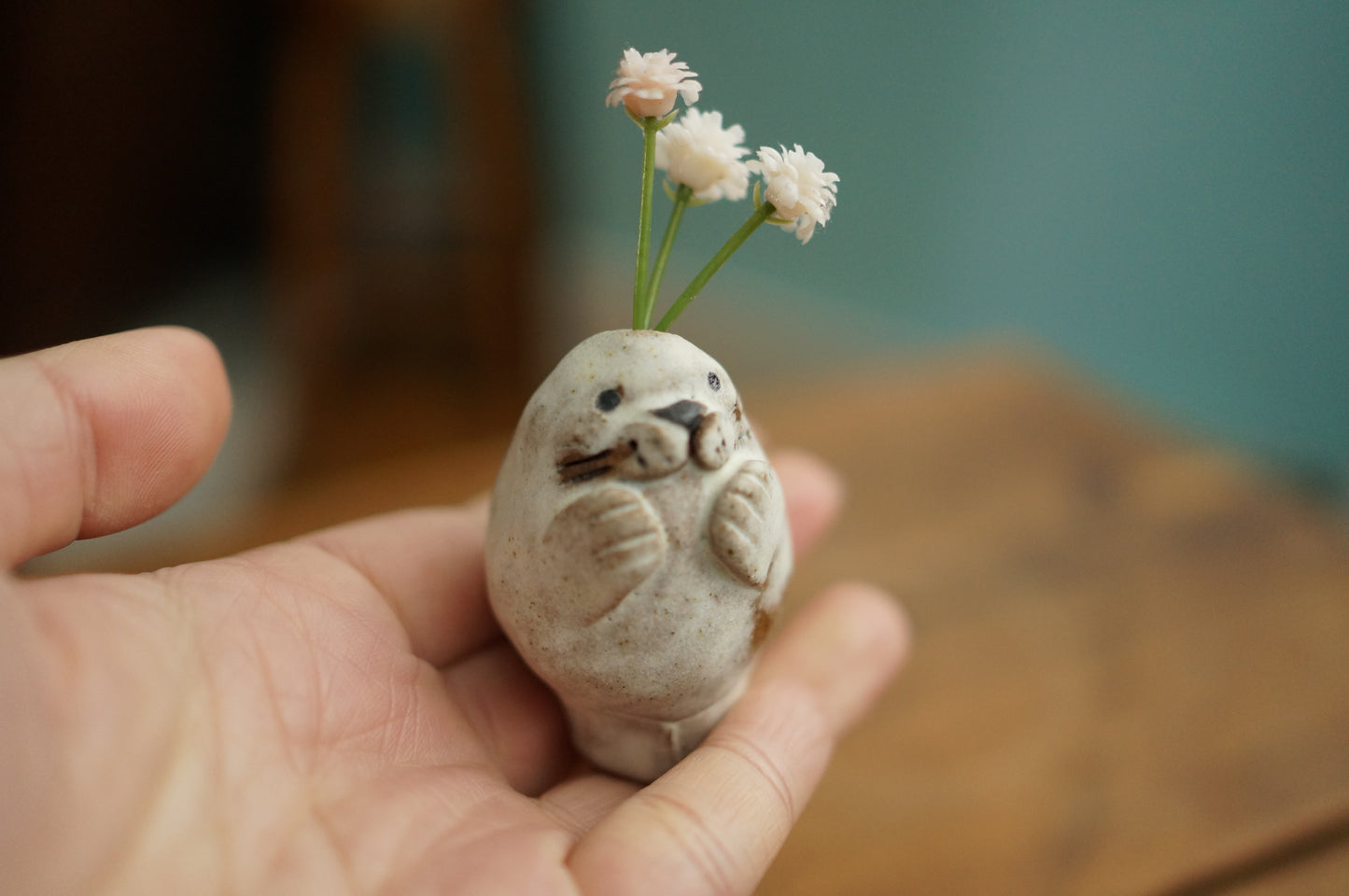Seal Mini Vase