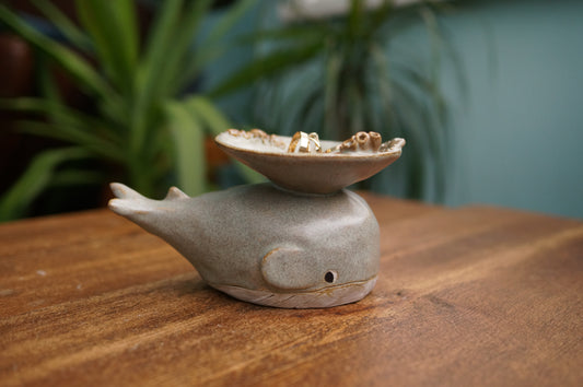 Whale Holder